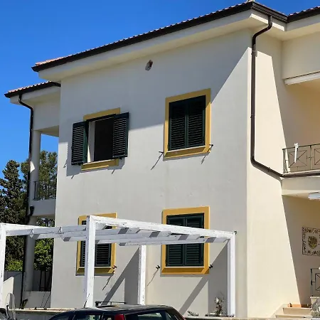 Ohana San Nicola Arcella